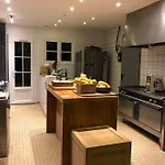 Villa Chateau Bernon 15 Personnes - Piscine Et Queyrac