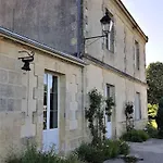Chateau Bernon 15 Personnes - Piscine Et Villa Queyrac