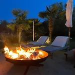 Chateau Bernon 15 Personnes - Piscine Et Villa