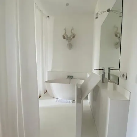 Chateau Bernon 15 Personnes - Piscine Et Villa *