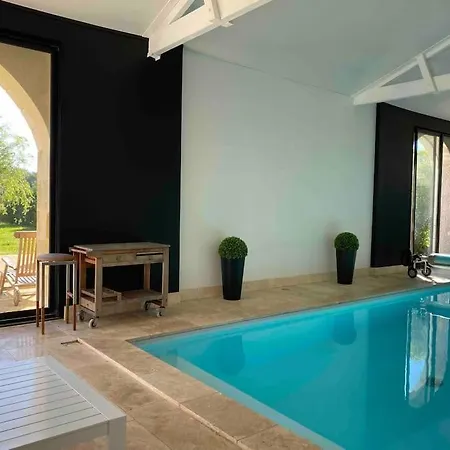 Villa Chateau Bernon 15 Personnes - Piscine Et Queyrac