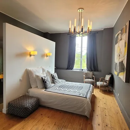 Chateau Bernon 15 Personnes - Piscine Et *
